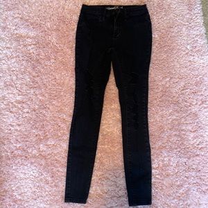 Black universal thread jeans.
